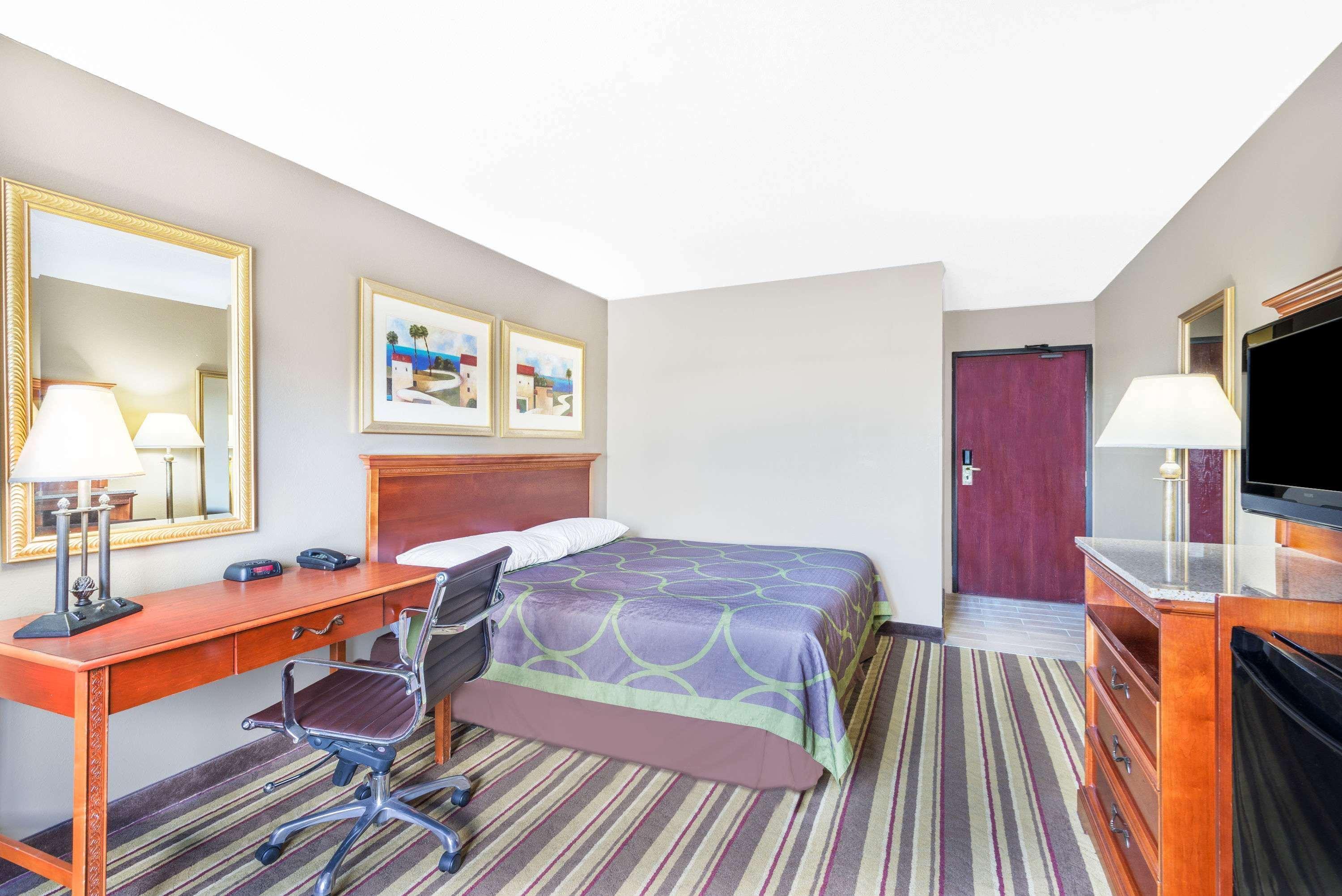 Super 8 By Wyndham Tilton/Lake Winnipesaukee Esterno foto